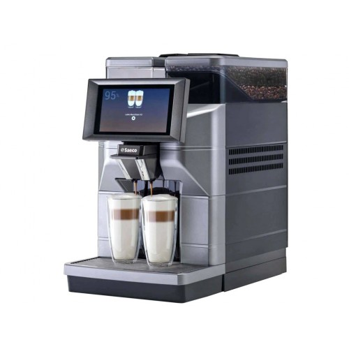 SAECO MAGIC M2+ připojení na vodu a vyrábí mléčné nápoje